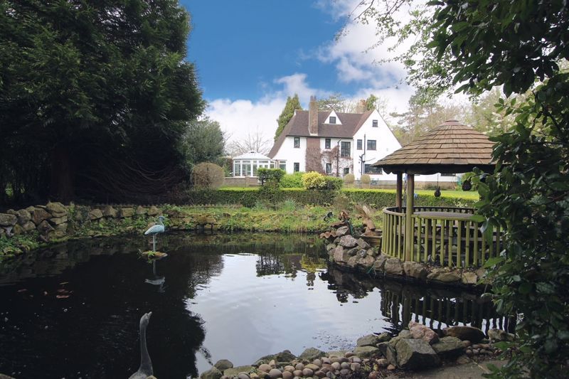 4 bed detached house for sale in Longdown Lane South, Epsom KT17, £