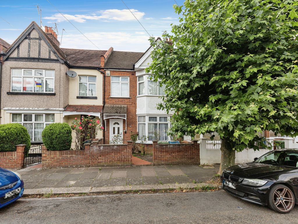 3 bed terraced house for sale in Sumner Road, Harrow HA1 Zoopla
