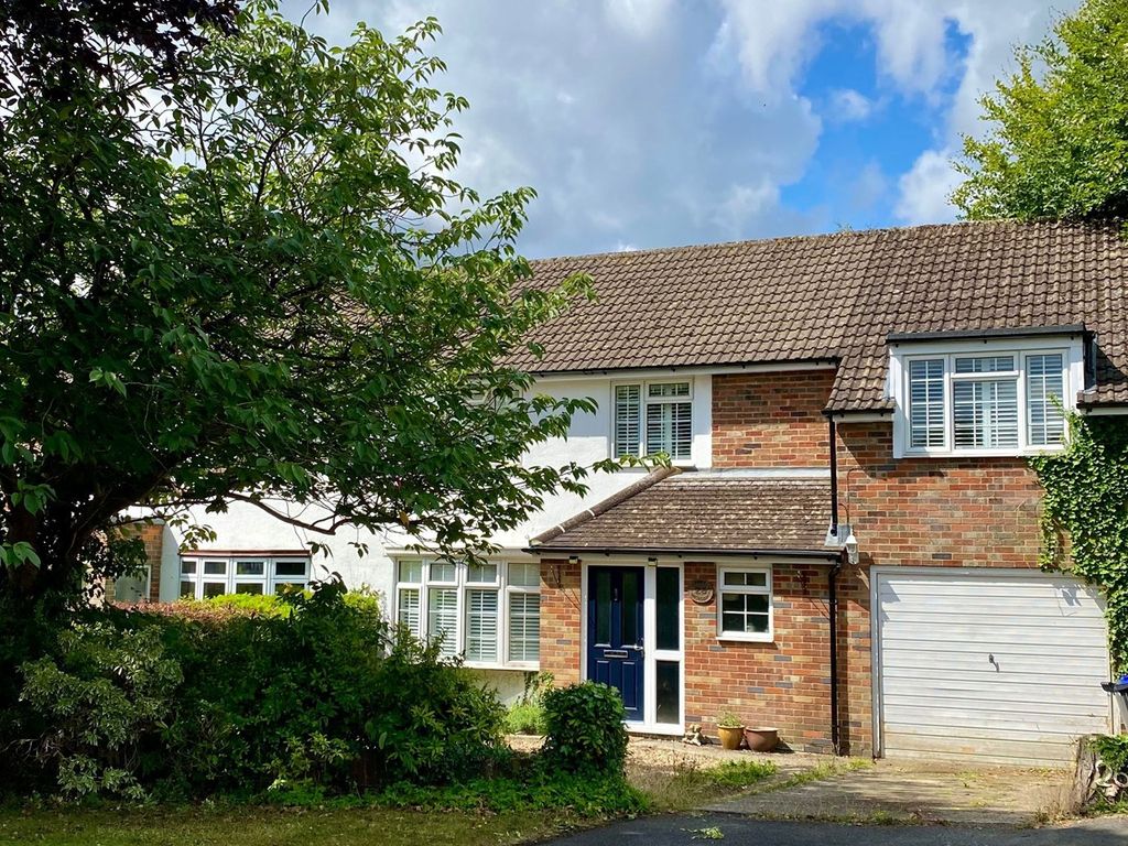 4 bed semidetached house for sale in Post Meadow, Iver SL0 Zoopla