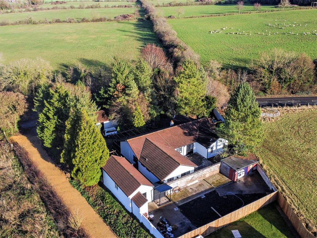 5 bed detached bungalow for sale in Pill Road, Abbots Leigh, Bristol