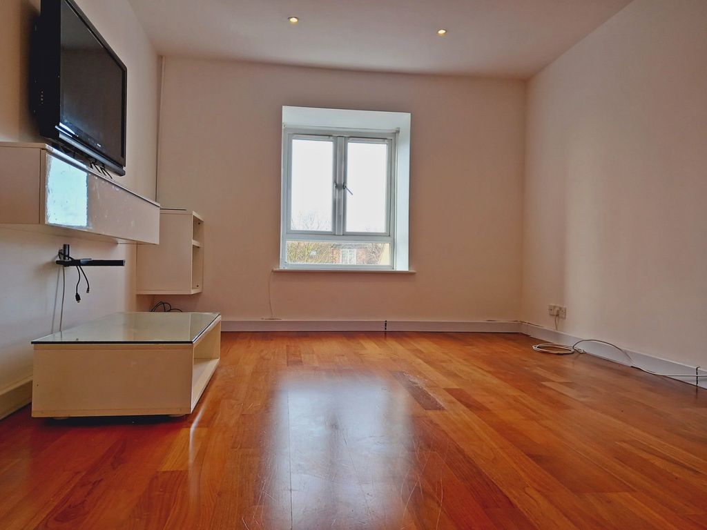 1 bed flat to rent in St Pauls Close, Ealing, London W5, £1,450 pcm