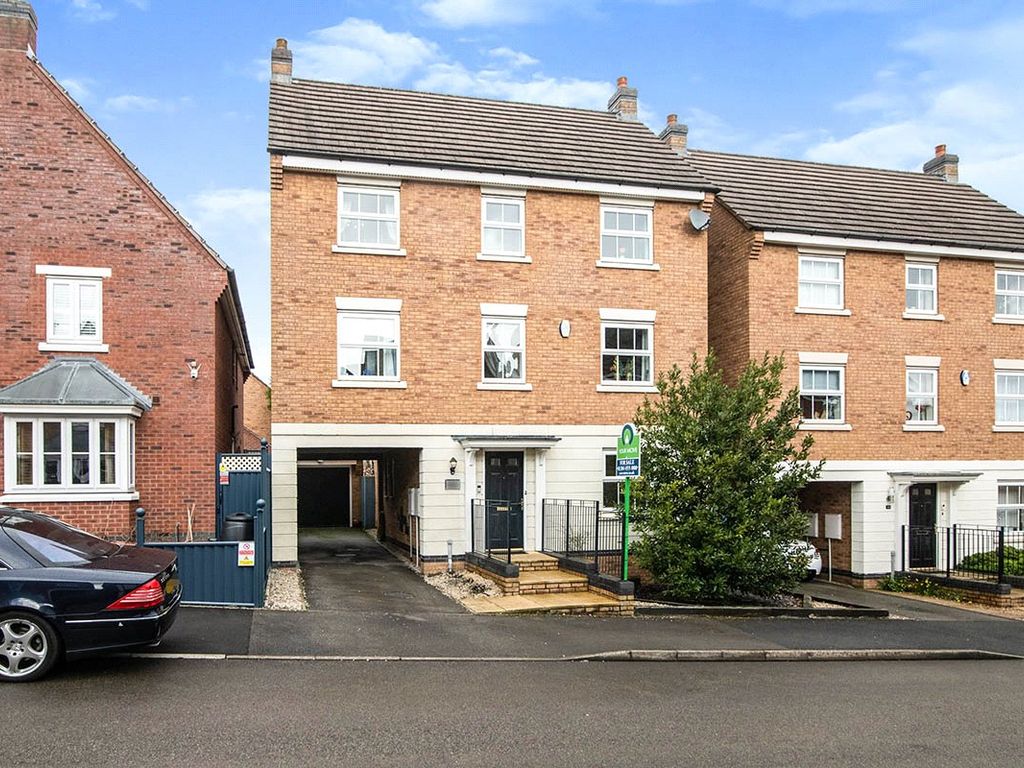 4 bed detached house for sale in Attingham Drive, Dudley, West Midlands