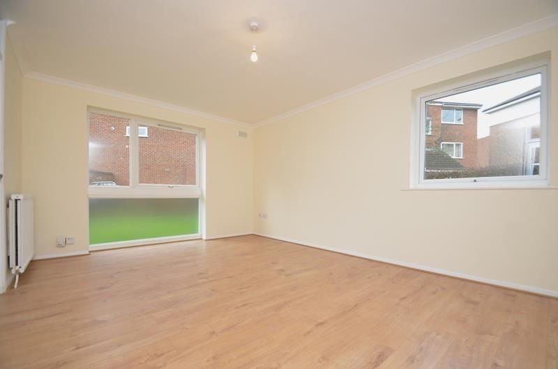 2 bed flat to rent in Cranston Close, Ickenham UB10, £1,550 pcm Zoopla