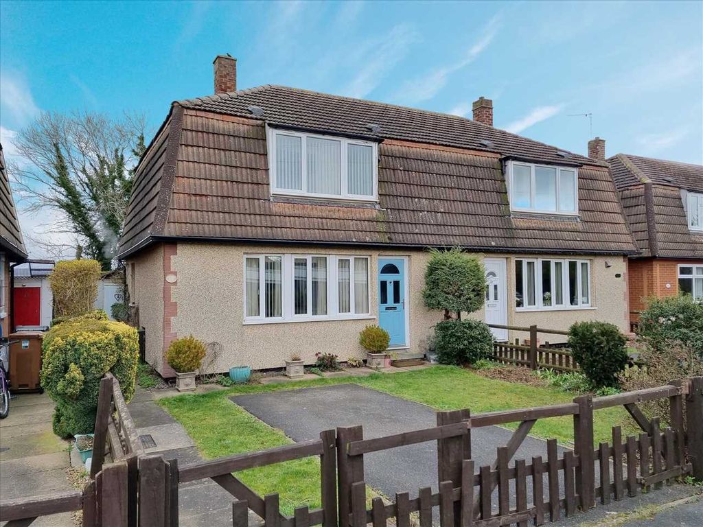 3 bed semidetached house for sale in Cornwall Way, Ruskington, Sleaford NG34, £140,000 Zoopla