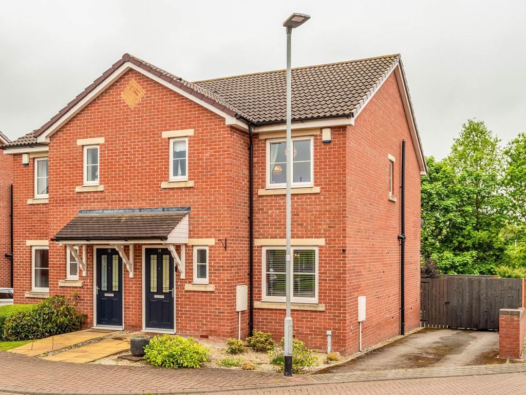 3 bed semidetached house for sale in Phoenix Way, Gildersome, Leeds LS27, £274,995 Zoopla