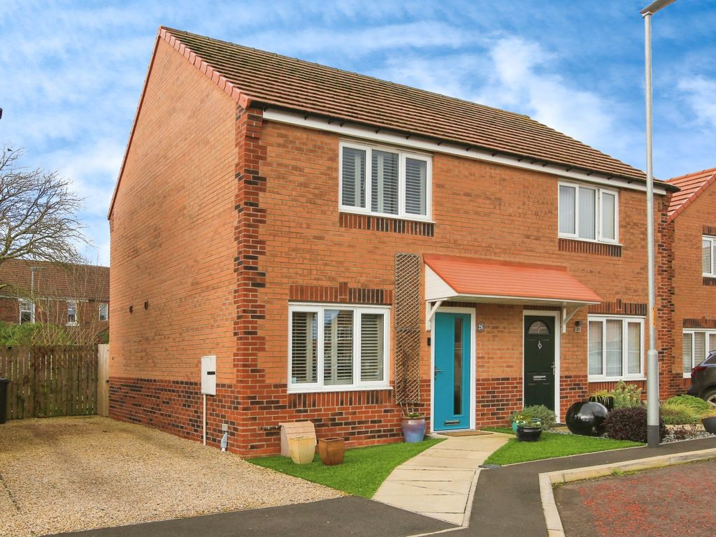2 bed semidetached house for sale in Field View, Ashington NE63, £