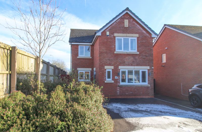 4 bed detached house for sale in Meadow Brook, Pemberton, Wigan WN5, £