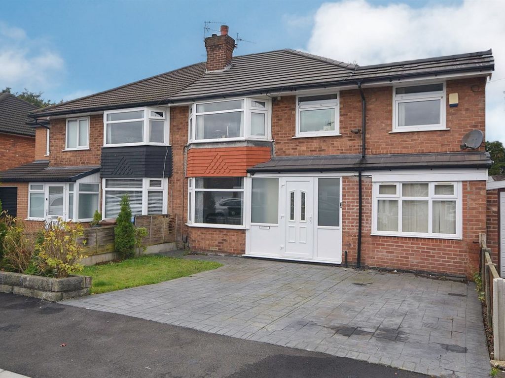 5 bed semidetached house for sale in St. Austell Drive, Heald Green
