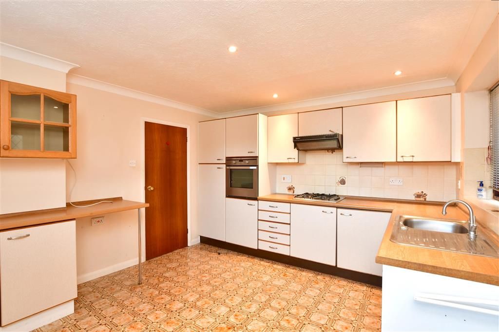 Oval Close, Peacehaven, East Sussex BN10  