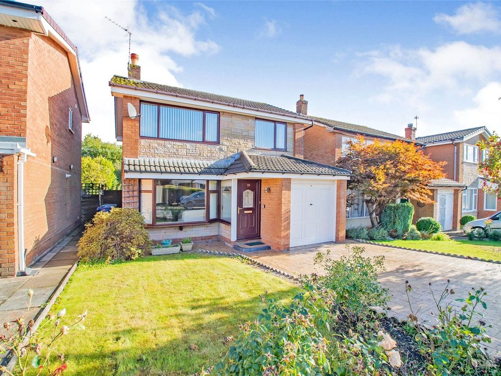 3 bed detached house for sale in Trimingham Drive, Brandlesholme, Bury