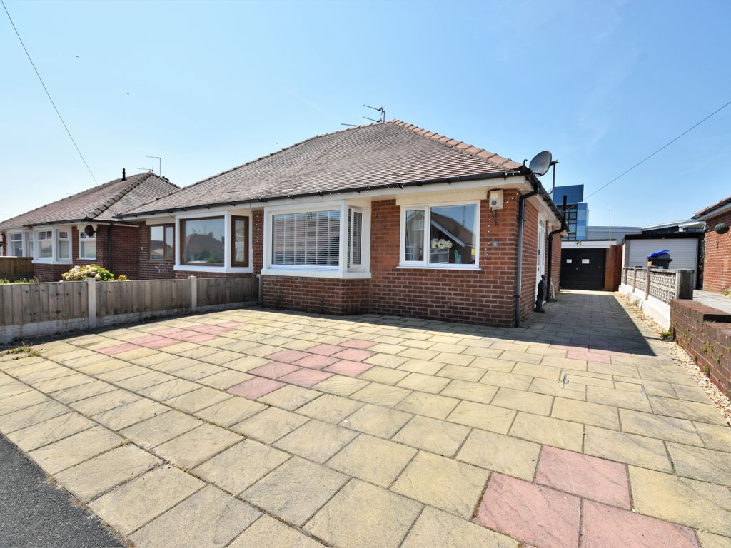 2 bed semidetached bungalow for sale in Annan Crescent, Blackpool FY4