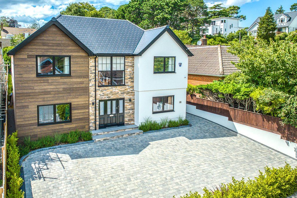 5 bed detached house for sale in Furze Hill Drive, Poole BH14, £