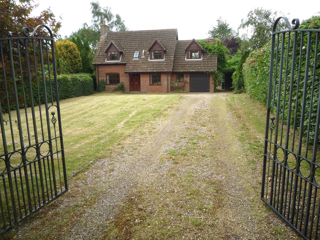 4 bed detached house for sale in Much Dewchurch, Hereford HR2, £515,000