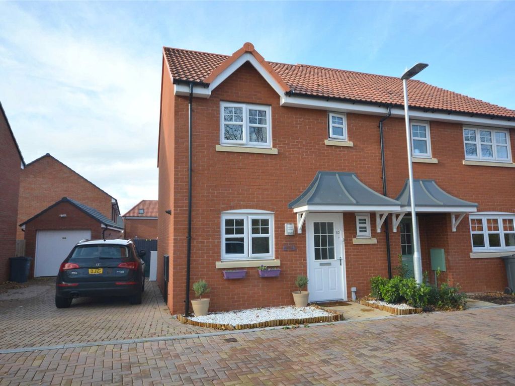 3 bed semidetached house for sale in Bromley Road, Kingsway