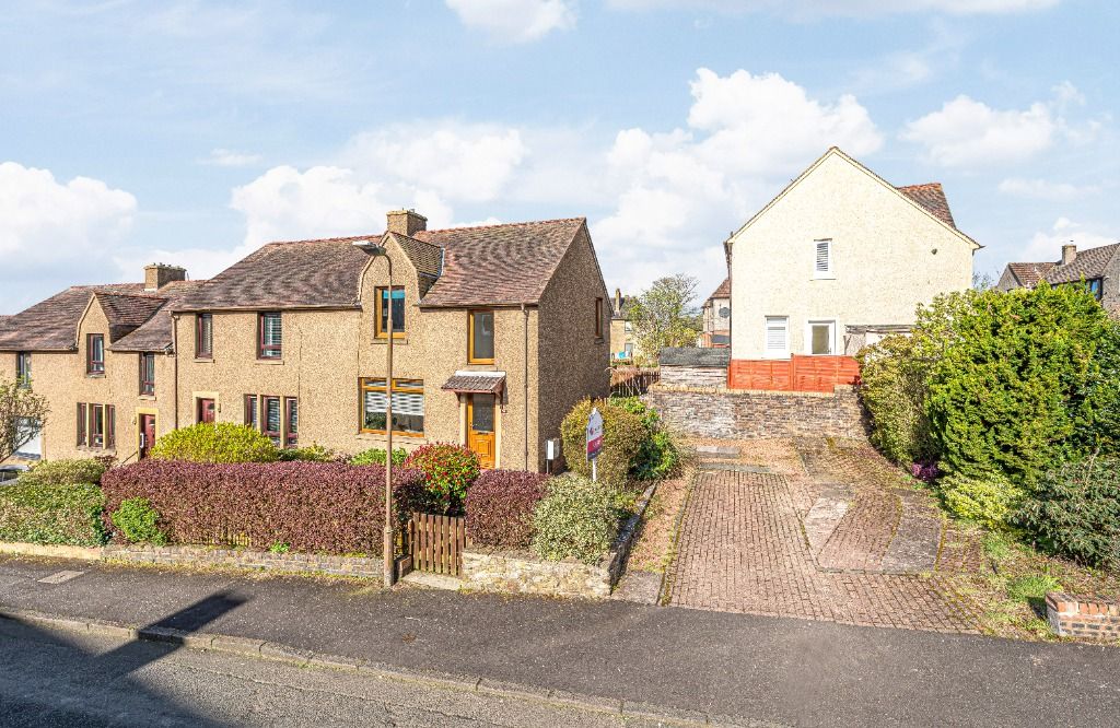 3 bed terraced house for sale in Marchwood Crescent, Bathgate, West