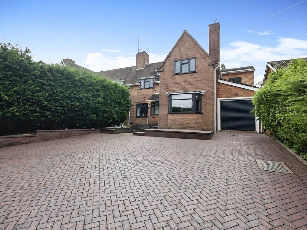 3 bed semidetached house for sale in Siviters Lane, Rowley Regis B65