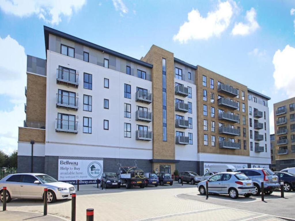 1 bed flat to rent in Exmoor House Clydesdale Way, Belvedere, Kent DA17