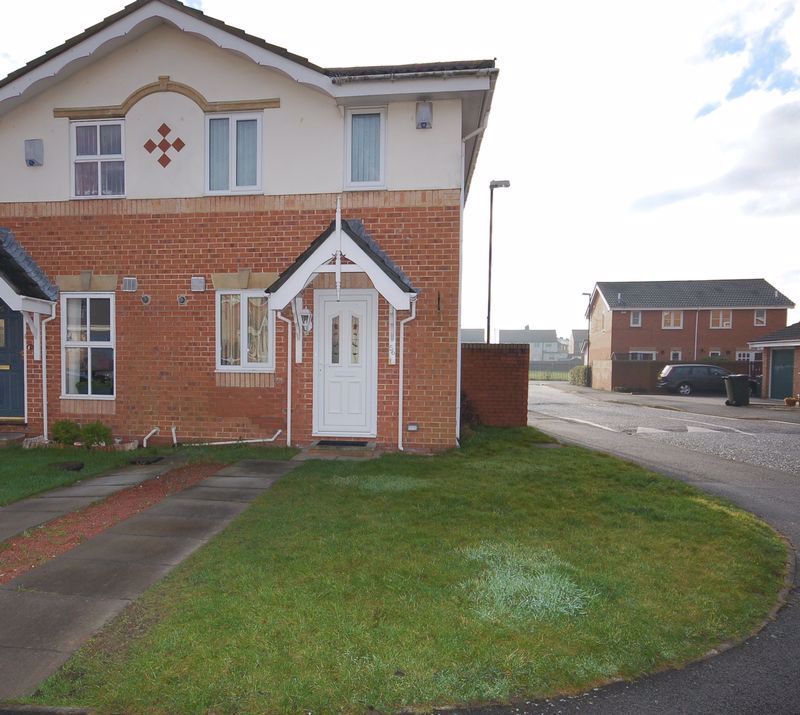 2 bed semidetached house to rent in Woodlea, Forest Hall, Newcastle