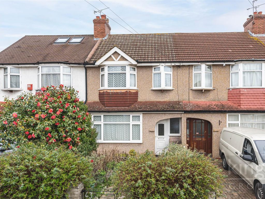 3 bed terraced house for sale in Queensland Avenue, Edmonton N18, £