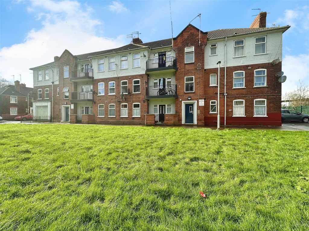 1 bed flat for sale in New Street, Hull HU2, £69,950 Zoopla