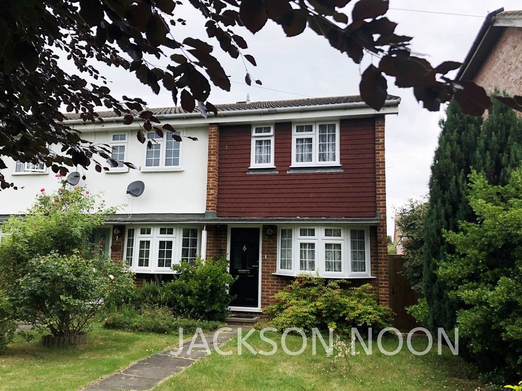 2 bed end terrace house to rent in Ruxley Lane, West Ewell KT19, £1,800