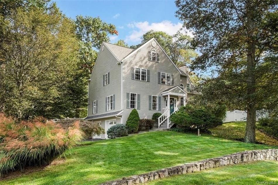 Property for sale in 35 Pamela Road, Cortlandt Manor, New York, United