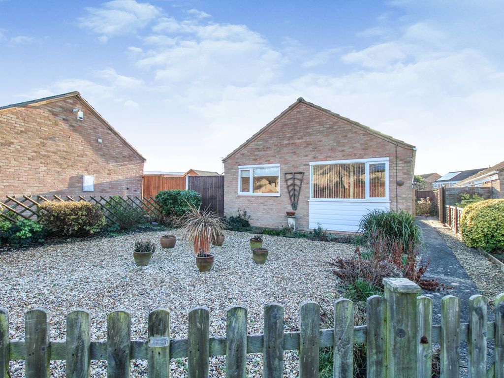 3 bed bungalow for sale in Willow Close, Woodmancote, Cheltenham GL52