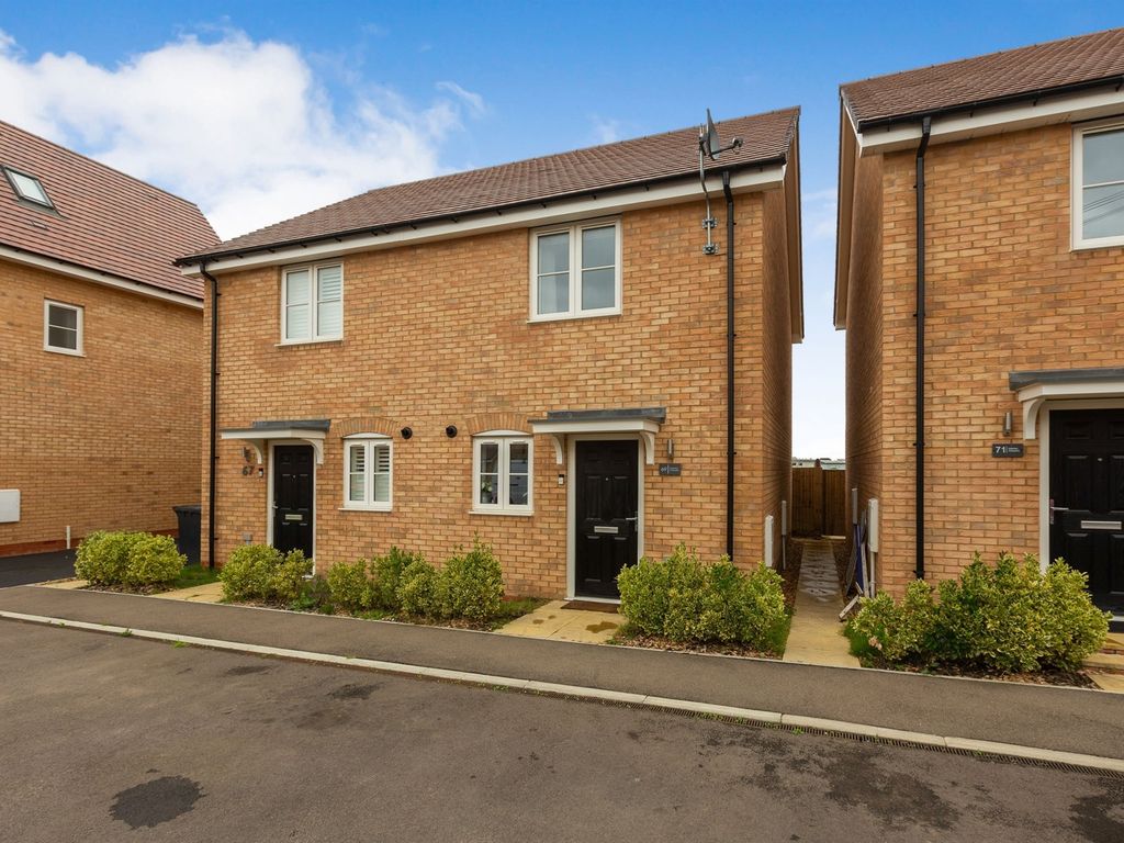 2 bed semidetached house for sale in Hadrian Crescent, Leighton