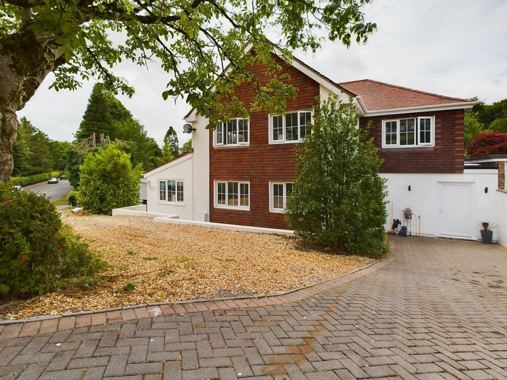 4 bed detached house for sale in Westport Avenue, Mayals, Swansea SA3