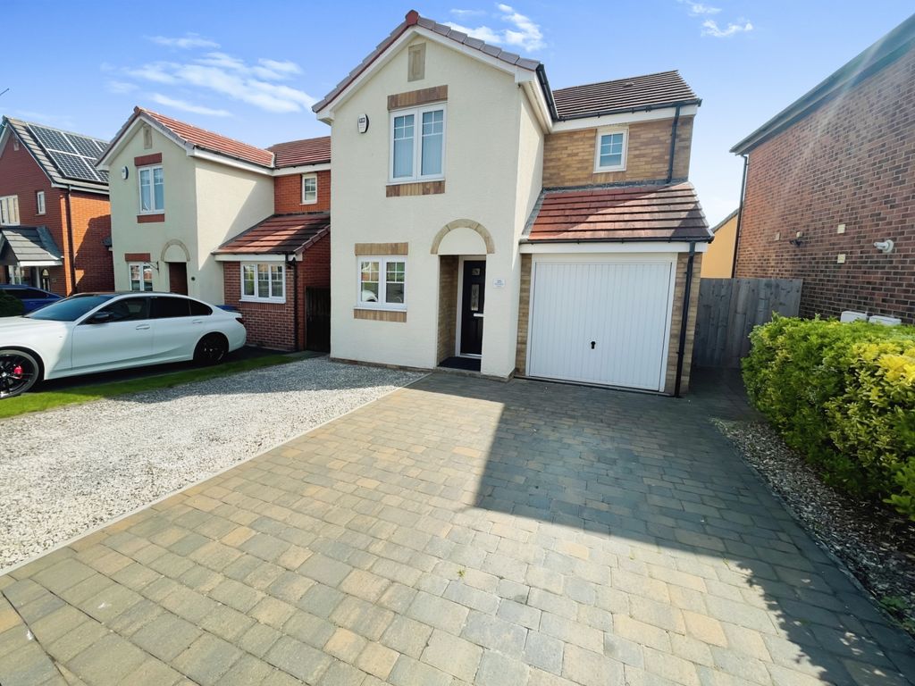 3 bed detached house for sale in Runswick Drive, Seaham SR7 Zoopla