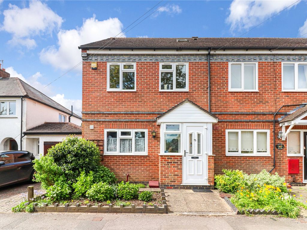 3 bed end terrace house for sale in The Crescent, Abbots Langley WD5, £