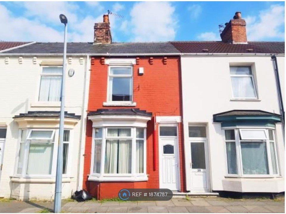 3 bed terraced house to rent in Falkland Street, Middlesbrough TS1, £
