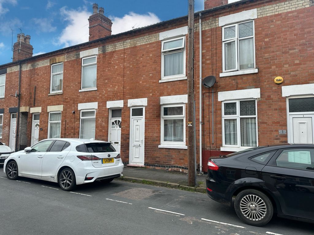 4 bed town house for sale in Granville Street, Loughborough LE11 Zoopla