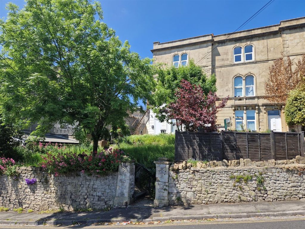 1 bed flat for sale in Bristol Road Lower, WestonSuperMare BS23 Zoopla