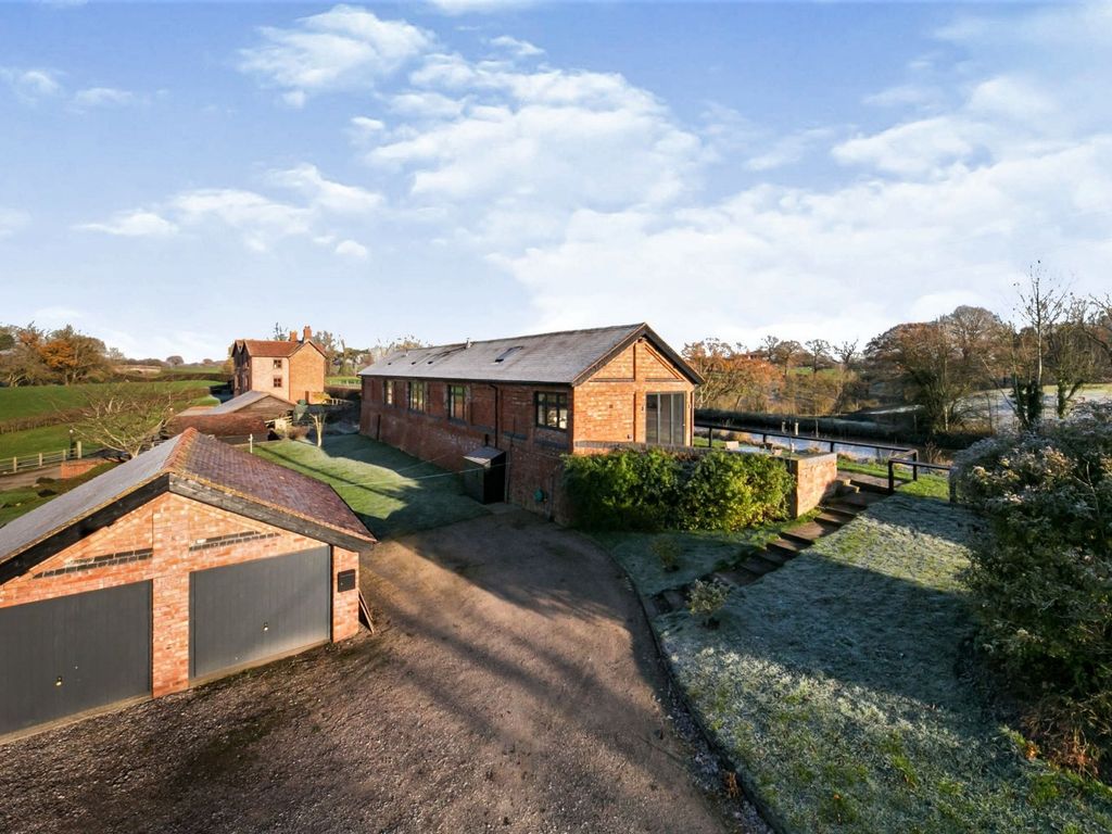 4 bed detached house for sale in Nantwich Road, Minshull Vernon