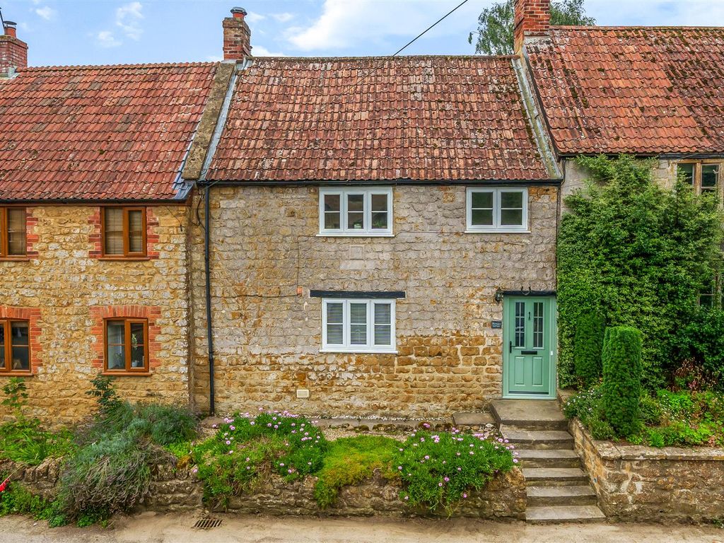 3 bed terraced house for sale in Silver Street, Shepton Beauchamp