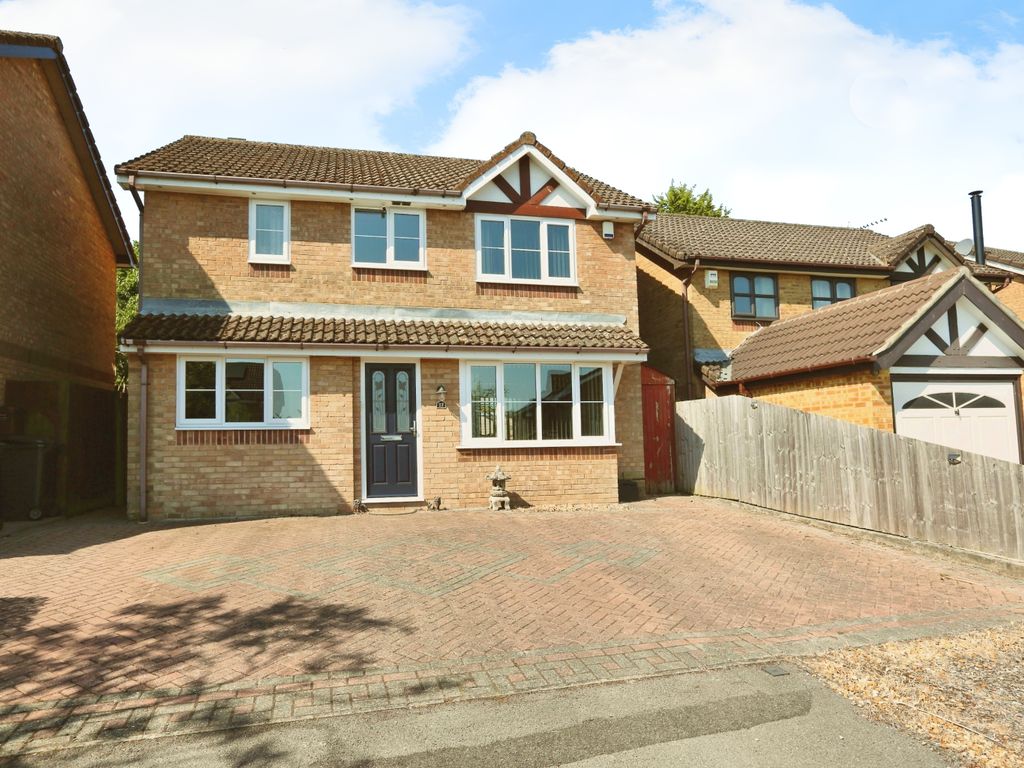 4 bed detached house for sale in Kenilworth Gardens, West End