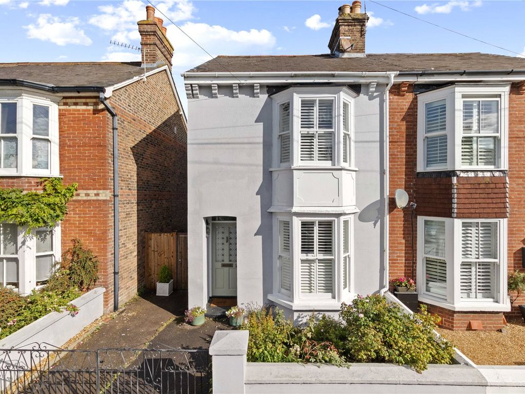 3 bed semidetached house for sale in Grove Road, Chichester, West