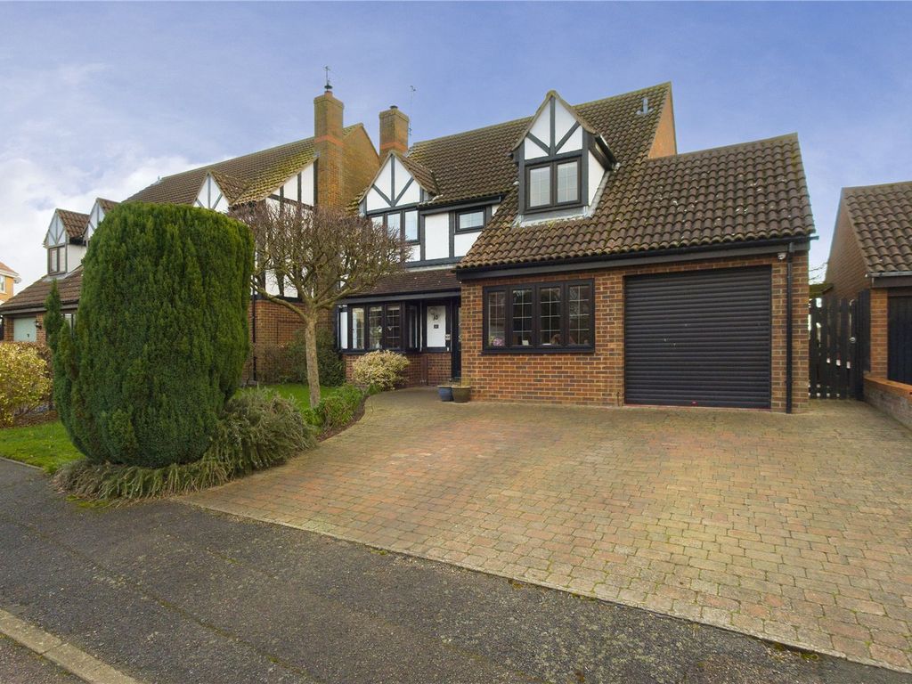 4 bed detached house for sale in Malecoff, Godmanchester, Huntingdon