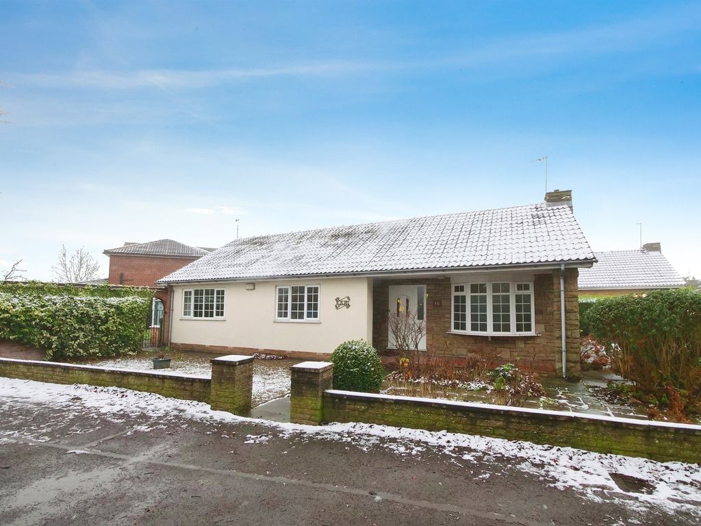 3 bed detached bungalow for sale in Strensall Road, Huntington, York