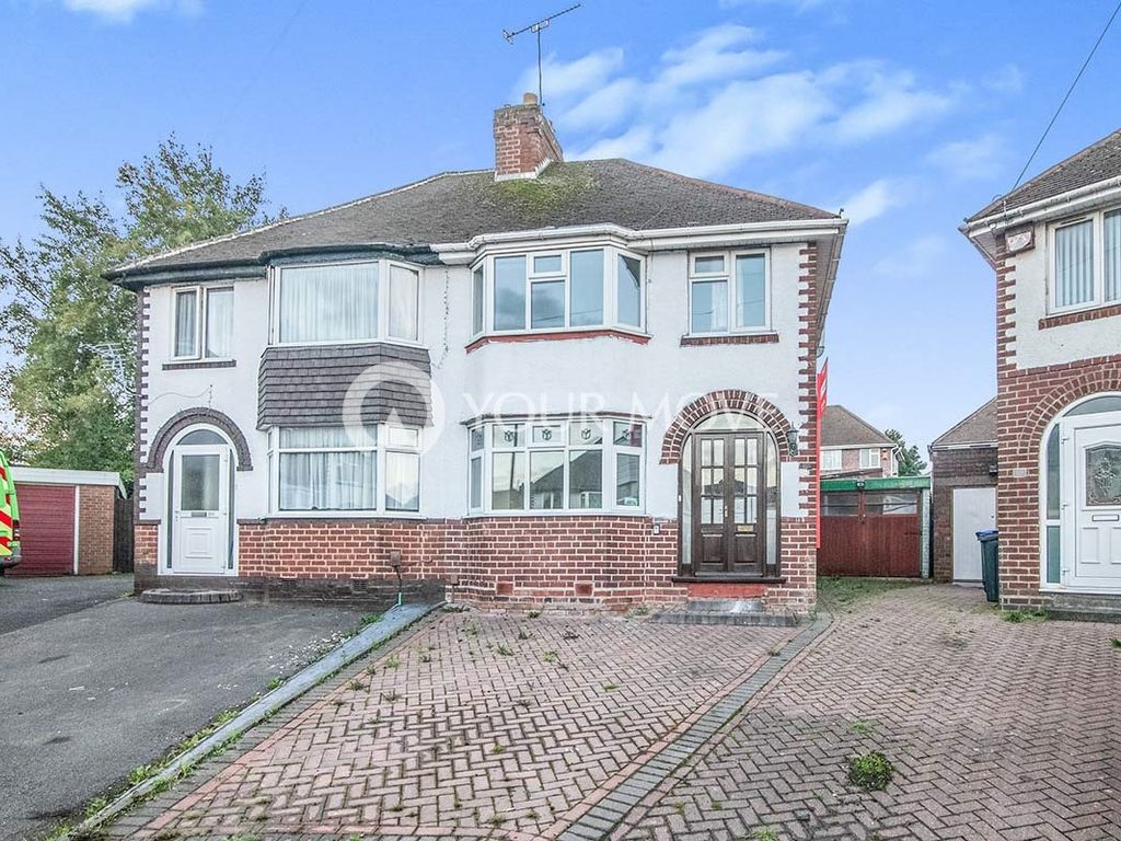 3 bed semidetached house to rent in Petersfield Drive, Rowley Regis