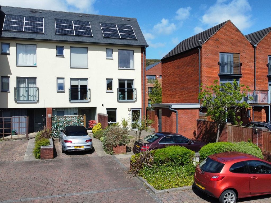 4 bed town house for sale in Langdon Road, Swansea SA1, £320,000 Zoopla