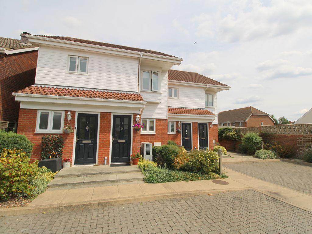 2 bed for sale in Ashmead Close, Ashford TW15 Zoopla