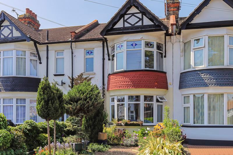 1 bed flat for sale in Lovelace Gardens, SouthendOnSea SS2 Zoopla