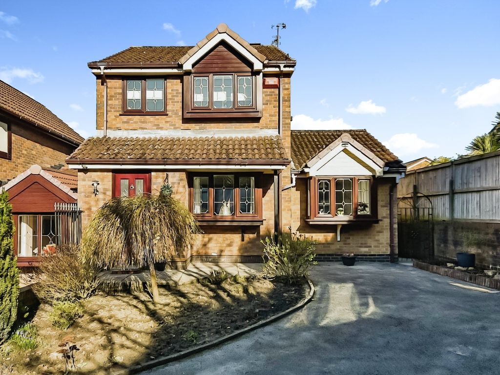 3 bed detached house for sale in Rushmere, AshtonUnderLyne, Greater