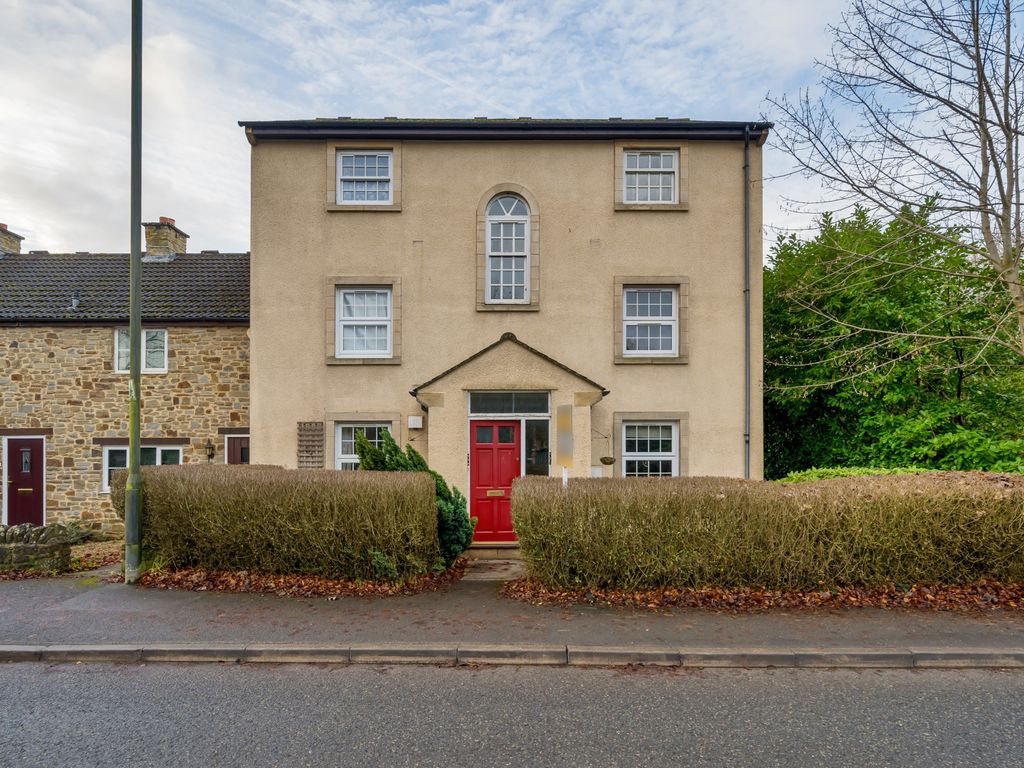 1 bed flat for sale in Bath Road, Bitton, Bristol BS30, £180,000 Zoopla
