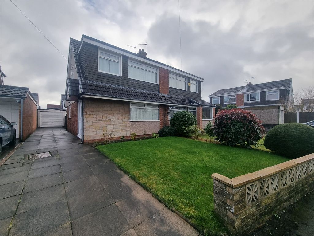 3 bed semidetached house for sale in Derwent Close, Maghull, Liverpool