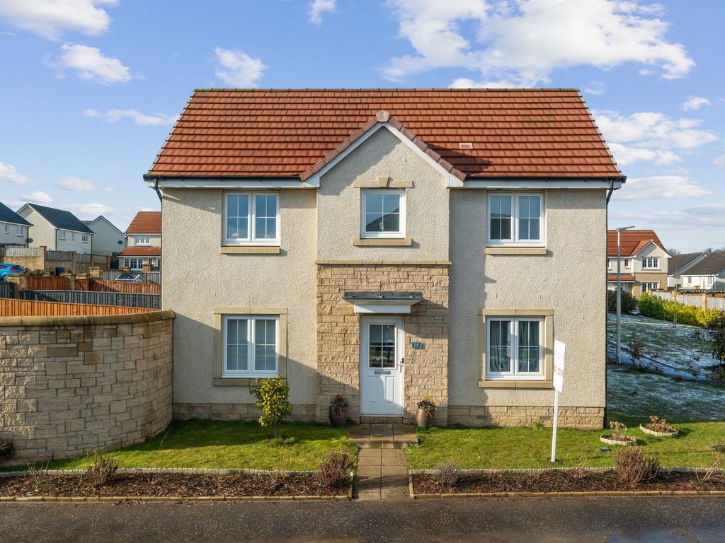 3 bed end terrace house for sale in Guernsey Place, Hamilton ML3 Zoopla