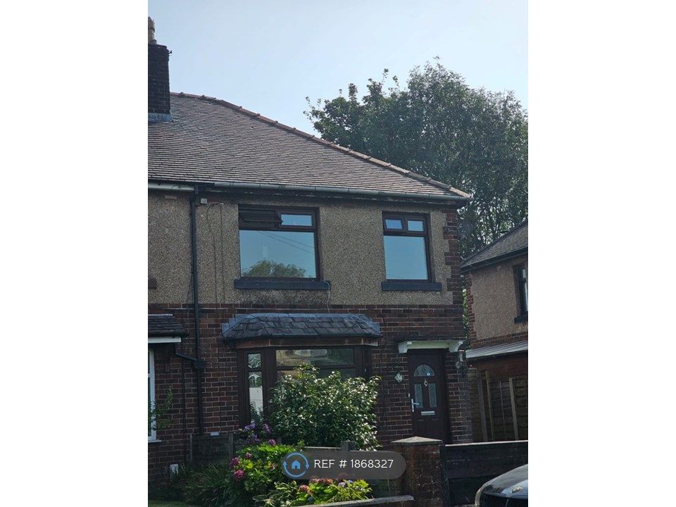 3 bed semidetached house to rent in Masefield Road, Little Lever