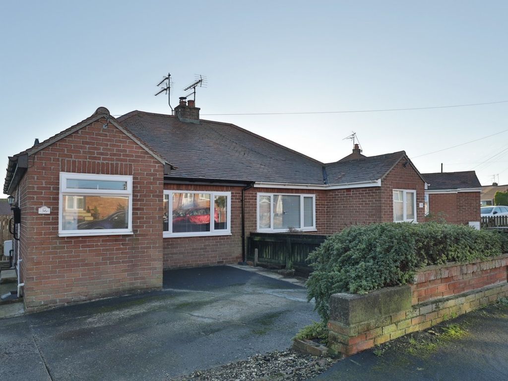1 bed bungalow for sale in Bempton Oval, Bridlington, East Yorkshire YO16, £132,000 Zoopla
